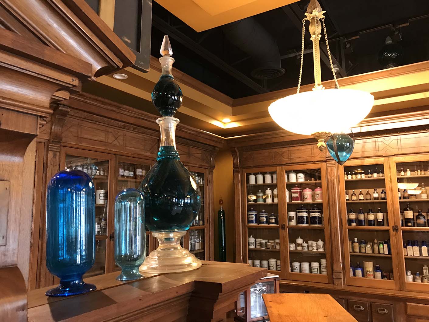 The History of Pharmacy Research Center - Show Globes from the 1800s